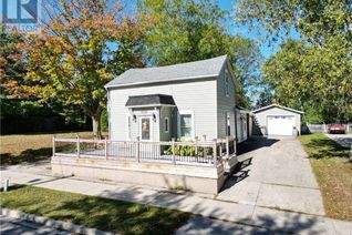 Detached House for Sale, 946 Princes Street N, Kincardine, ON