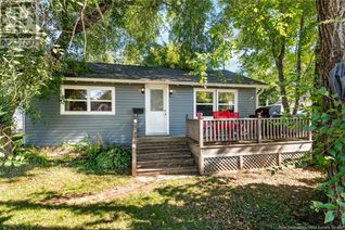 House for Sale, 19 Third Avenue, Pointe-Du-Chêne, NB