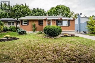 Detached House for Sale, 102 Harber Avenue, Kitchener, ON