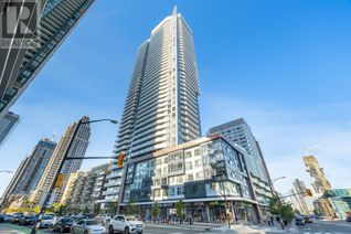 Condo Apartment for Sale, 4065 Confederation Parkway #802, Mississauga (City Centre), ON