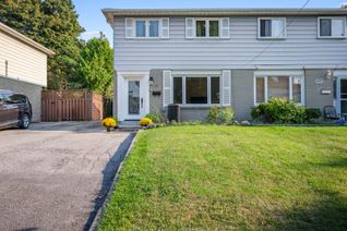 Property for Sale, 91 Hollyberry Tr, Toronto, ON