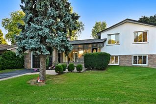 Sidesplit for Sale, 61 Laurentide Dr W, Toronto, ON