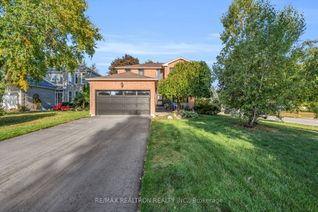 Detached House for Sale, 333 Fred Evans Crt, Newmarket, ON