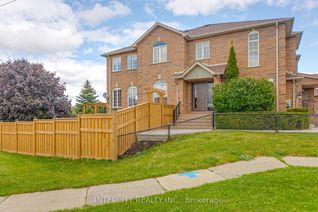 Freehold Townhouse for Sale, 495 Rourke Pl, Newmarket, ON