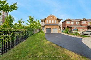 Semi-Detached House for Sale, 5567 Bonnie St, Mississauga, ON