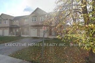 Semi-Detached House for Sale, 31A Pinecrest Ave, St. Catharines, ON