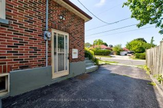 Detached House for Rent, 525 Bond St, Oshawa, ON