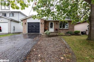 Detached House for Sale, 3 Sinclair Court, Barrie, ON