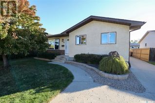 Bungalow for Sale, 915 Bercovich Crescent, Regina, SK