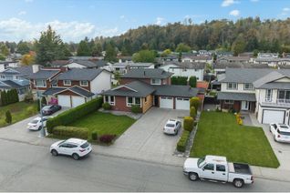 Detached House for Sale, 3295 Saturna Crescent, Abbotsford, BC