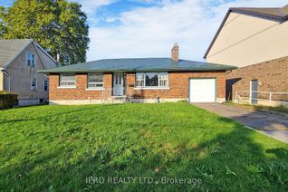 Bungalow for Rent, 127 Moffat St E, St. Catharines, ON