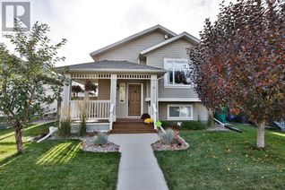 Detached House for Sale, 12 Jessie Robinson Close N, Lethbridge, AB