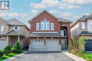 Detached House for Sale, 147 Pelech Crescent, Hamilton, ON