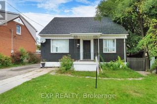 Detached House for Sale, 34 Walsh Avenue, Toronto (Humberlea-Pelmo Park), ON