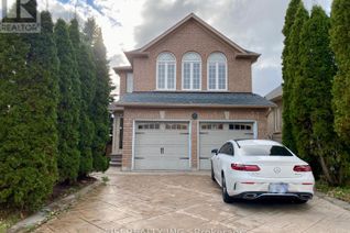 Property for Sale, 2 Red Cardinal Trail, Richmond Hill (Oak Ridges), ON