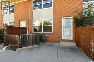 Condo Townhouse for Sale, 834 Exmouth Street #21, Sarnia, ON