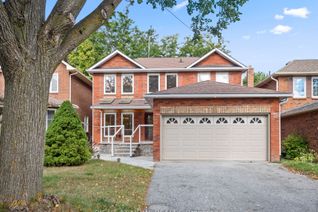 Detached House for Rent, 32 April Gdns, Aurora, ON