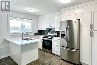 Duplex for Sale, 74 Pennsburg Way Se, Calgary, AB