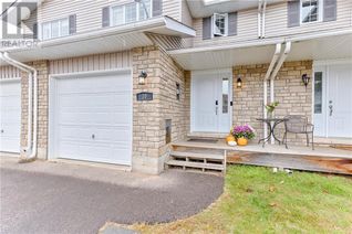 Freehold Townhouse for Sale, 30 Winston Avenue, Petawawa, ON