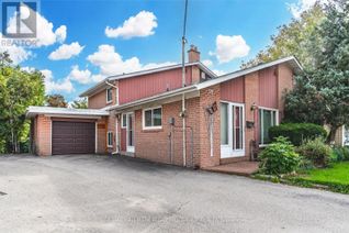 Semi-Detached House for Sale, 26 Azalea Court, Toronto (Humbermede), ON