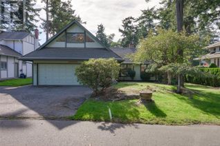 House for Sale, 2755 Mccoll Pl, Saanich, BC