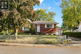 Bungalow for Sale, 811 Dolph Street N, Cambridge, ON