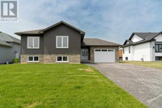 Detached House for Sale, 8 Noah Dr, Sault Ste. Marie, ON