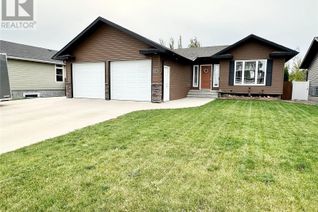 Property for Sale, 800 Johnston Drive, Weyburn, SK