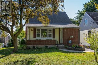 Detached House for Sale, 57 Norfolk Crescent, Kitchener, ON