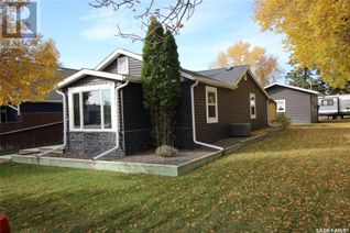 Bungalow for Sale, 387 3rd Avenue E, Shaunavon, SK