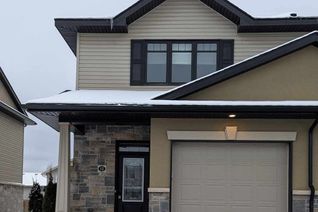 Freehold Townhouse for Sale, 12 MCNAMARA St, Petawawa, ON