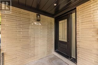 House for Rent, 33 Moorecroft Crescent #Main, Toronto (Ionview), ON