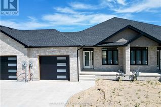 Freehold Townhouse for Sale, 443 Ivings Drive, Saugeen Shores, ON