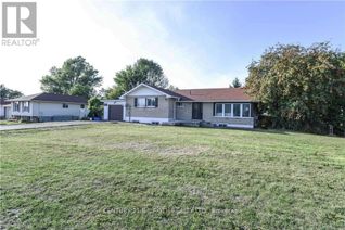 Detached House for Sale, 2146 Innisfil Beach Road, Innisfil (Alcona), ON