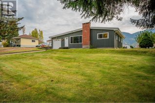 House for Sale, 522 13th Avenue, Castlegar, BC