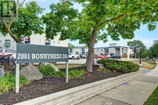 Townhouse for Sale, 2001 Bonnymede Drive #141, Mississauga (Clarkson), ON