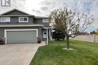 Duplex for Sale, 34 Fairway Village, Taber, AB