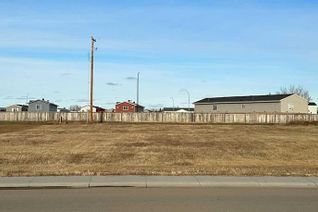 Land for Sale, 9902 Rainbow Boulevard, High Level, AB