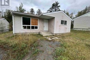 House for Sale, 3 Lakeview Cres, Pickle Lake, ON