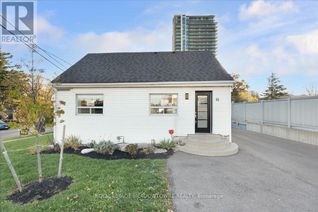 Detached House for Sale, 15 Centre Street S, Brampton (Queen Street Corridor), ON