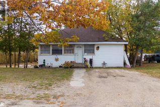 House for Sale, 75 Old Mosley Street, Wasaga Beach, ON