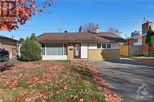 Detached House for Sale, 1349 Bloomsbury Crescent, Ottawa, ON