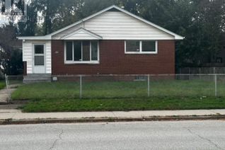 Bungalow for Rent, 425 Mill Street, Windsor, ON