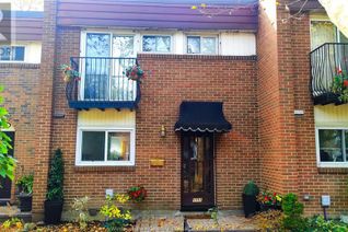 Condo Townhouse for Sale, 1711 East Gate Estate #46, Windsor, ON