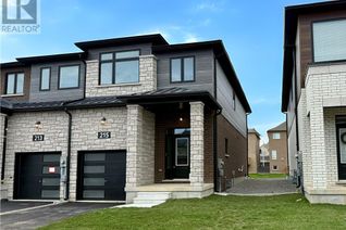 Freehold Townhouse for Sale, 215 Lormont Boulevard Unit# Lot 13, Stoney Creek, ON