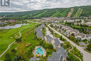 Condo Townhouse for Sale, 125 Fairway Court #226, Blue Mountains (Blue Mountain Resort Area), ON