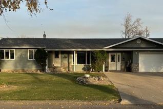 Detached House for Sale, 142 Coronation Drive, Canora, SK