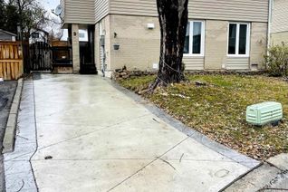 Detached House for Rent, 9 Holmstead Court #Lower, Brampton (Central Park), ON