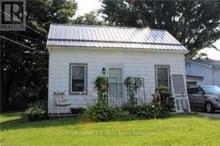 Detached House for Sale, 8 Tillson Street, Tillsonburg, ON