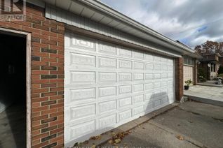 Detached House for Rent, 999 Caledonia Road #Garage, Toronto (Yorkdale-Glen Park), ON